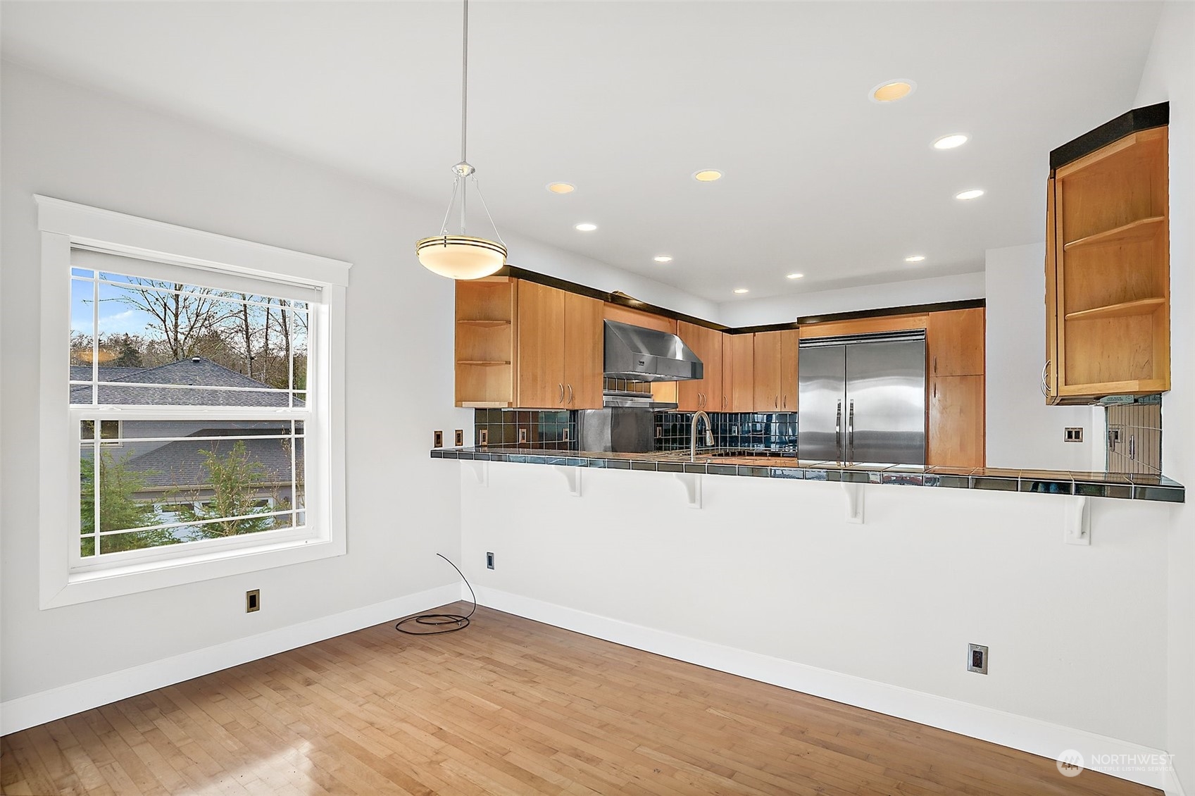 2772 Locker Road Southeast Port Orchard, WA 98366 - Photo 9 of 40 Gallery Image 9