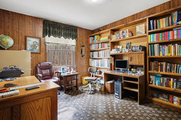 $575,000 | 7337 East Sternberg Road, Nunica, MI 49448