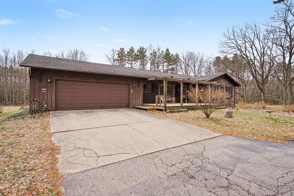 $575,000 | 7337 East Sternberg Road, Nunica, MI 49448