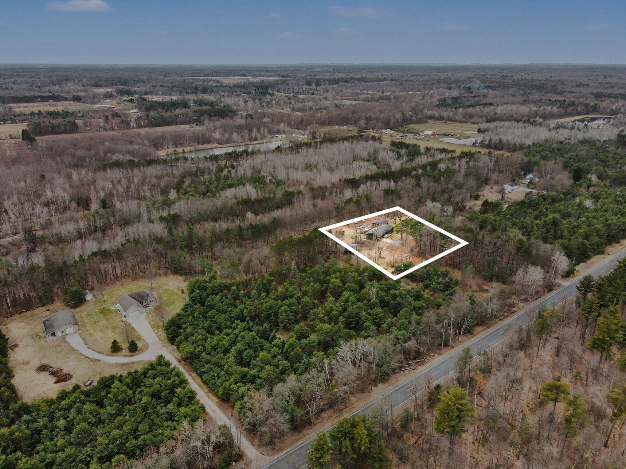 7337 East Sternberg Road Nunica, MI 49448 - Photo 40 of 44 040_file_9247