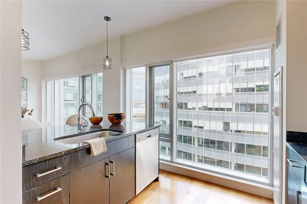 $539,000 | 100 Exchange Street, Unit 1506, Providence, RI 02903