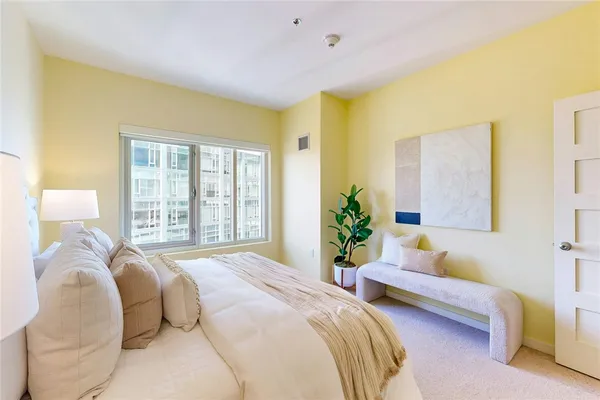 $539,000 | 100 Exchange Street, Unit 1506, Providence, RI 02903