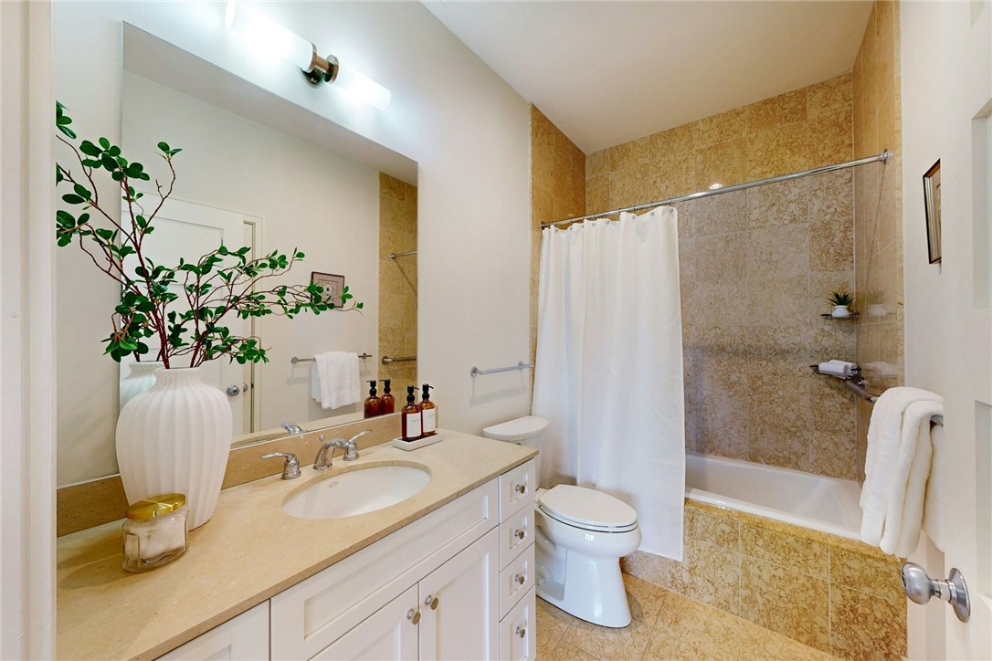 100 Exchange Street, Unit 1506 Providence, RI 02903 - Photo 23 of 38