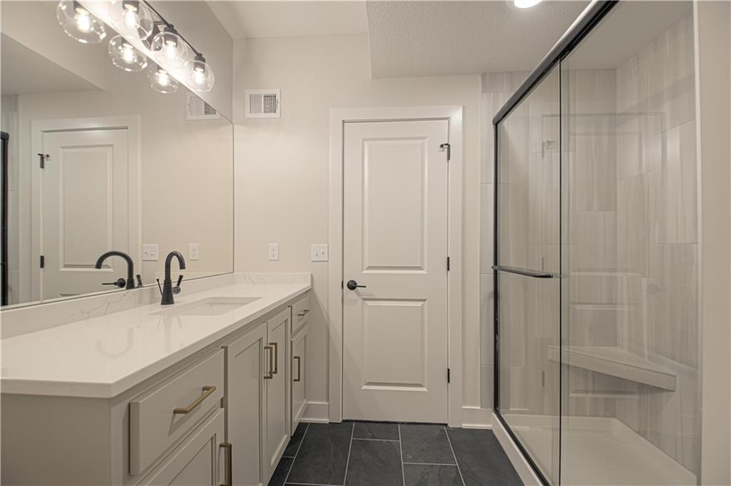 11544 North Olathe View Road Olathe, KS 66061 - Photo 36 of 49