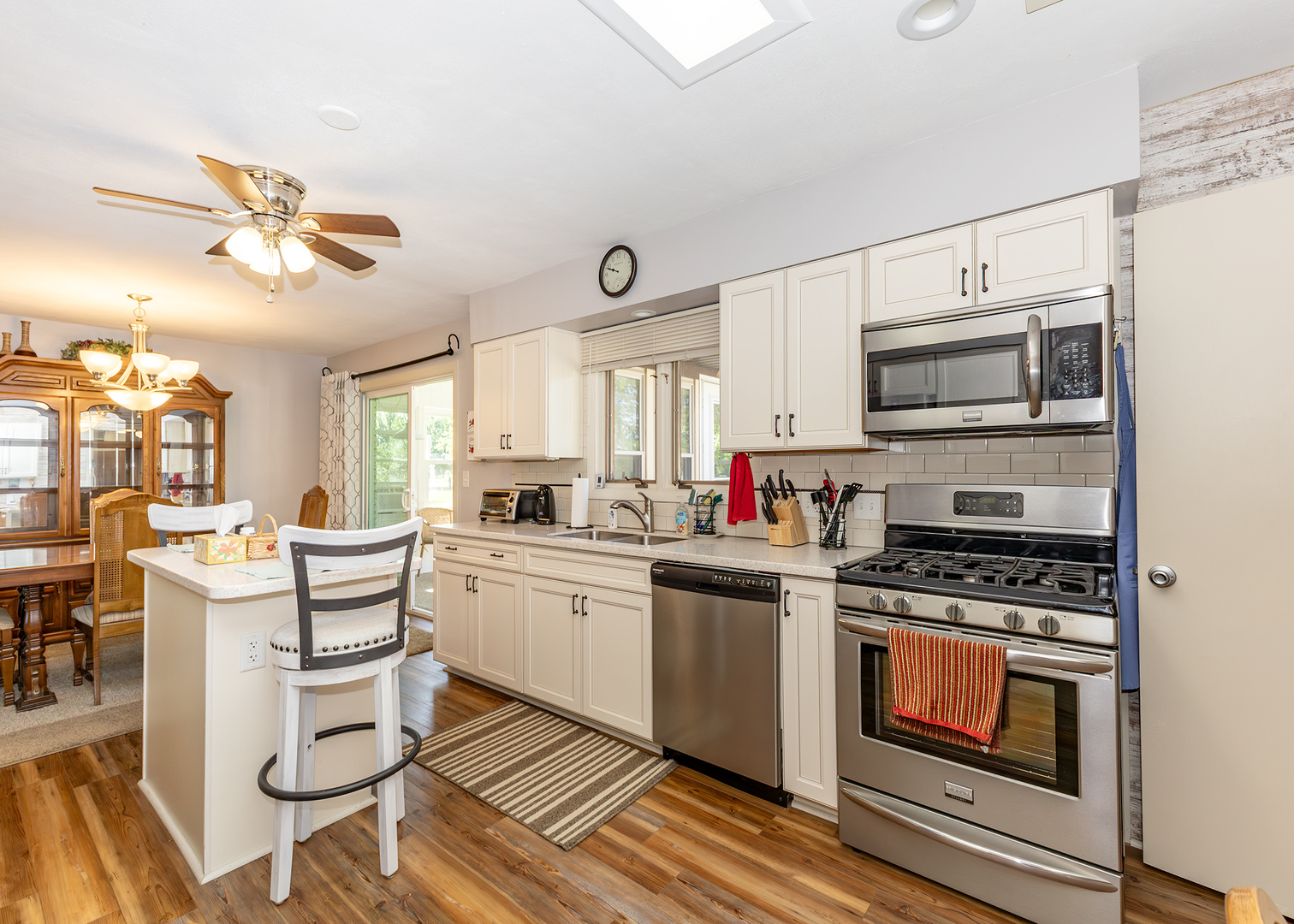 17028 Hubbard Road East Moline, IL 61244 - Photo 10 of 37