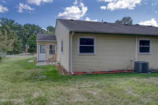 $2,000 | 12A Birchwood Drive, Unit B, Whiting, NJ 08759