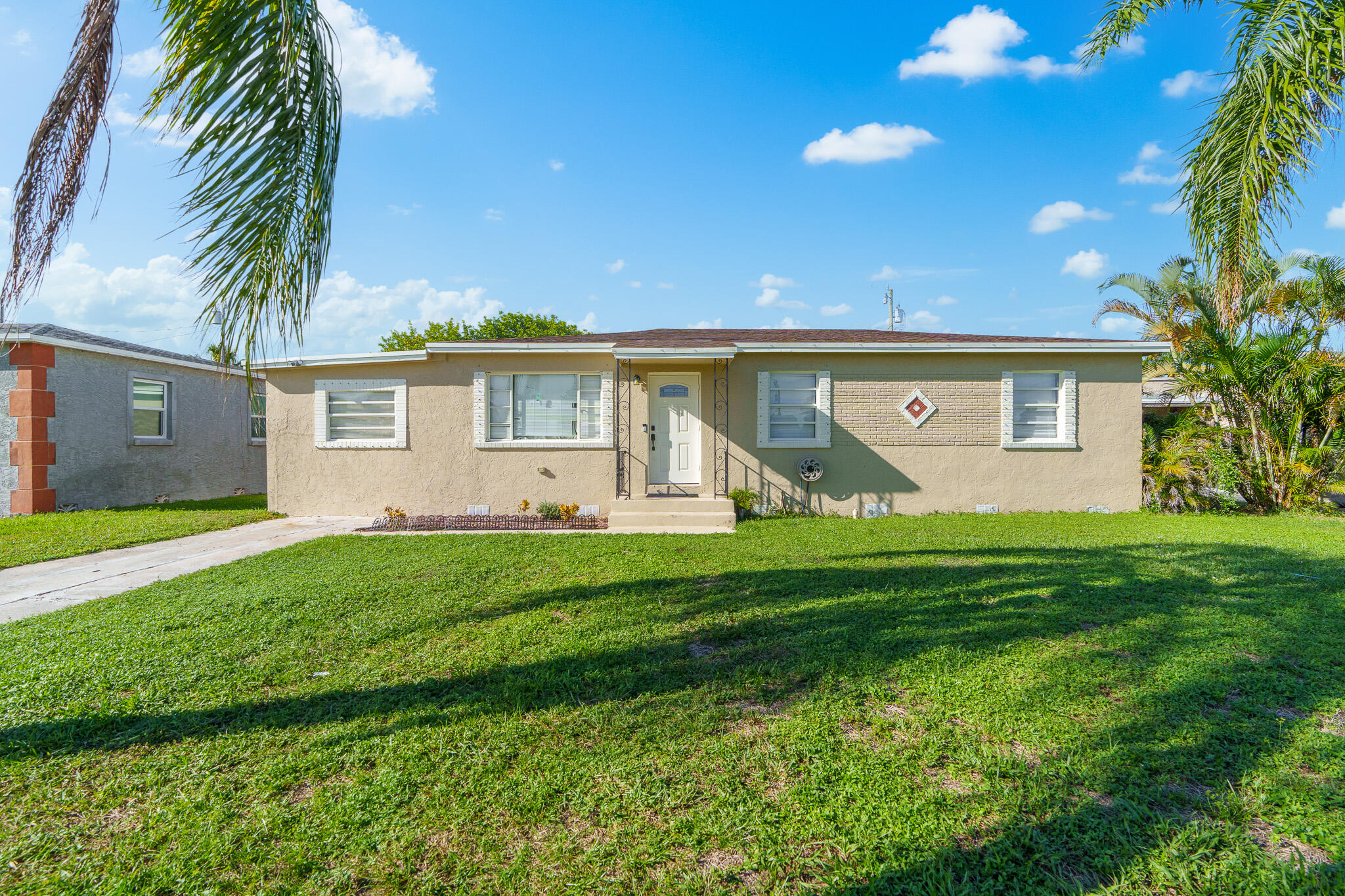 360 West 25th Street Riviera Beach, FL 33404 - Photo 12 of 48 DSC08227-Edit