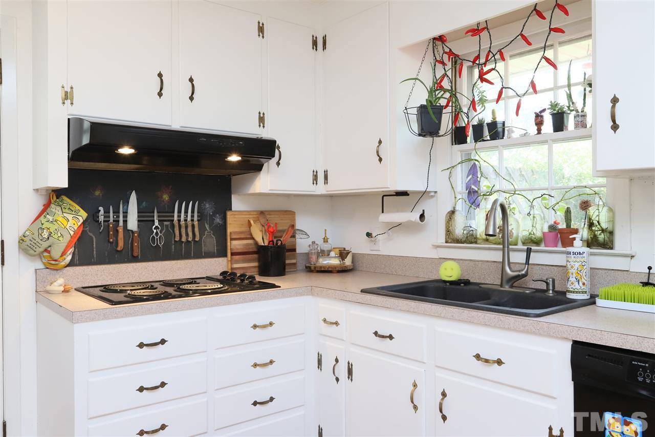 1509 Westchester Road Raleigh, NC 27610 - Photo 7 of 28