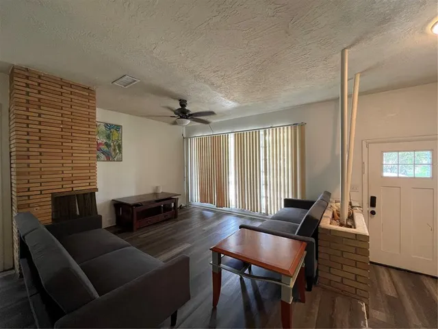 $6,800 | 1902 West Nassau Street, Tampa, FL 33607