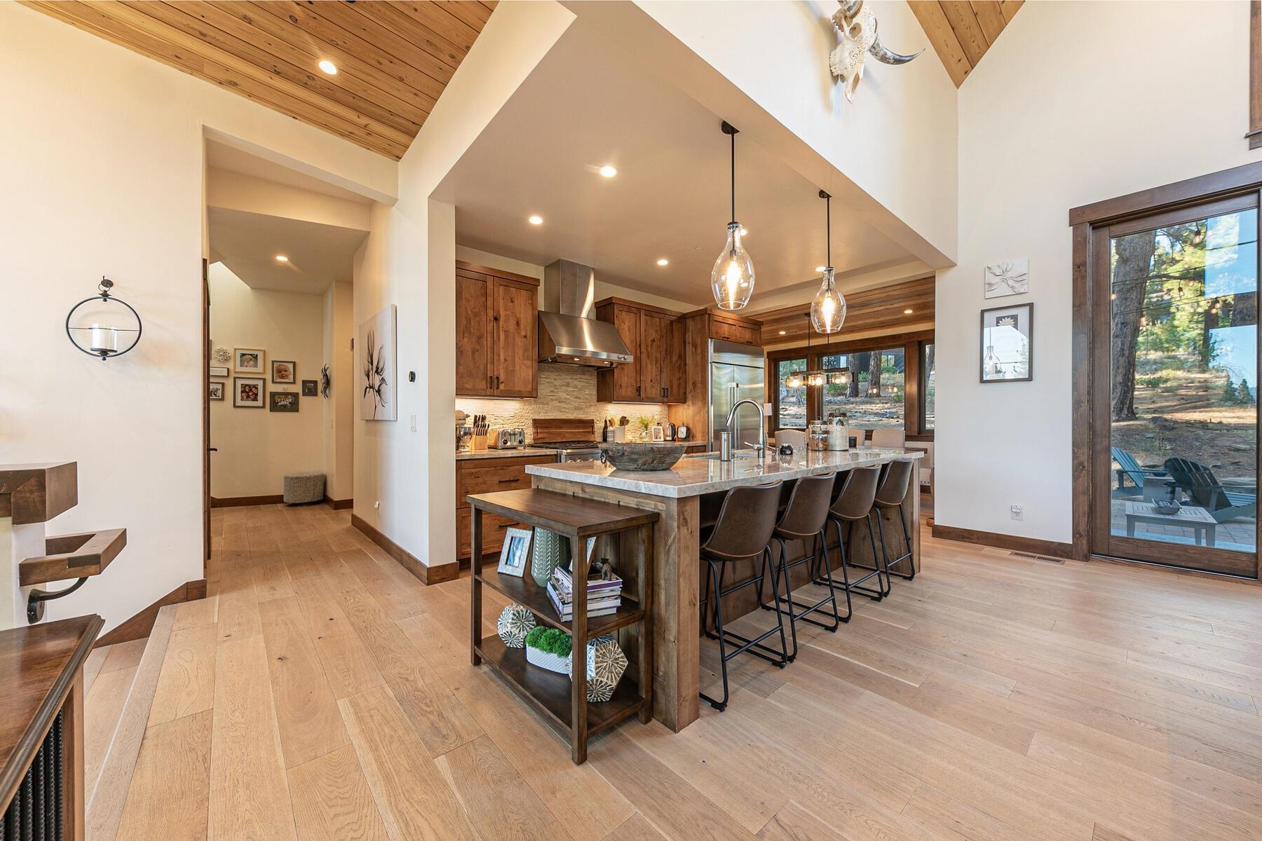 11585 China Camp Road Truckee, CA 96161 - Photo 8 of 25