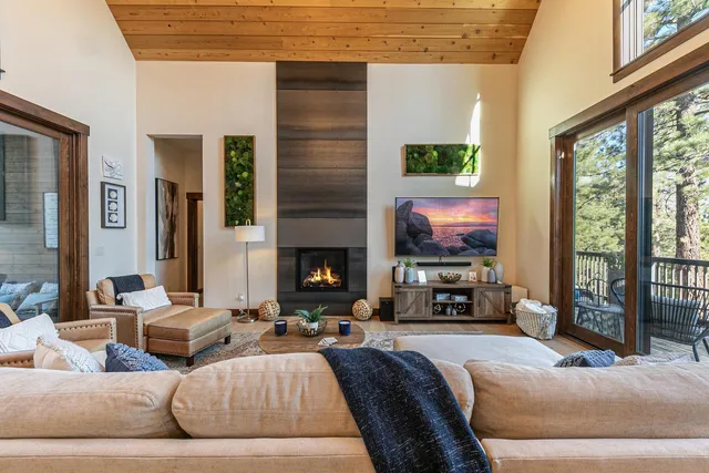 $2,780,000 | 11585 China Camp Road, Truckee, CA 96161