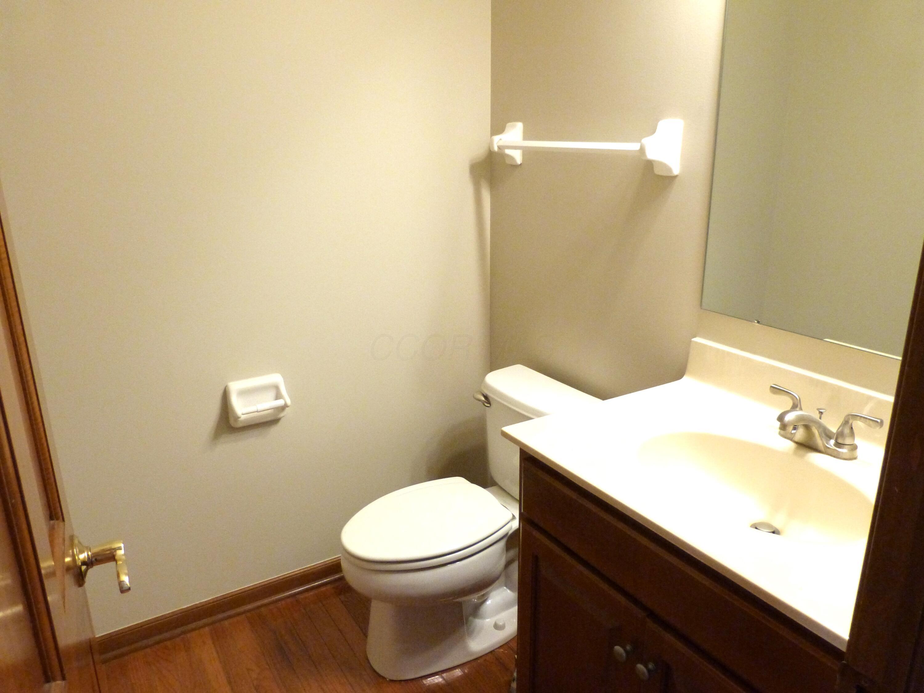 2360 Rufus Court Lewis Center, OH 43035 - Photo 23 of 45 Half Bath