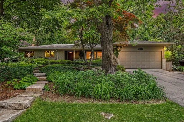 $979,000 | 2411 Londonderry Road, Ann Arbor, MI 48104
