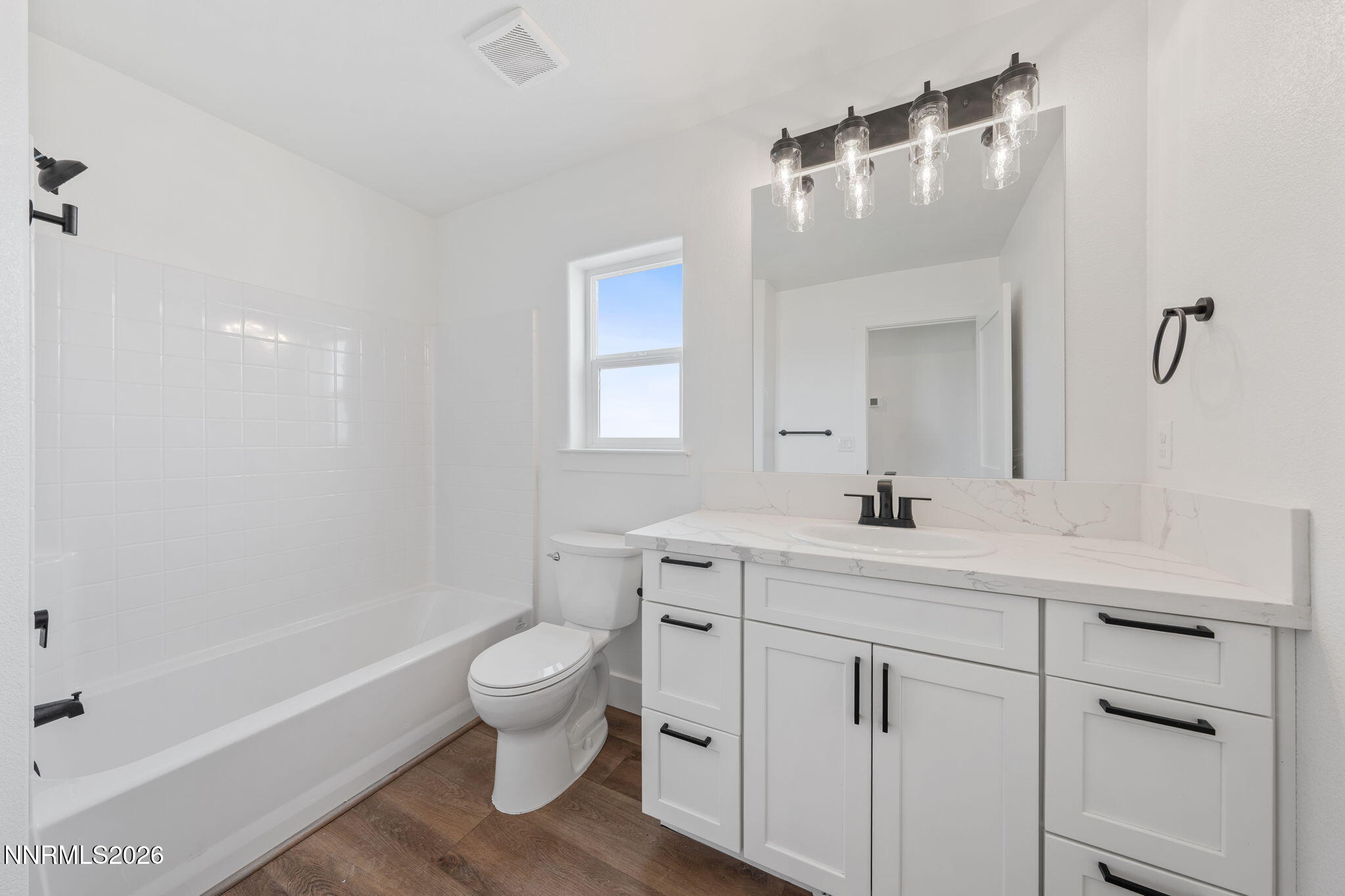 427 Yellow Brick Road Battle Mountain, NV 89820 - Photo 15 of 21 Guest Bath