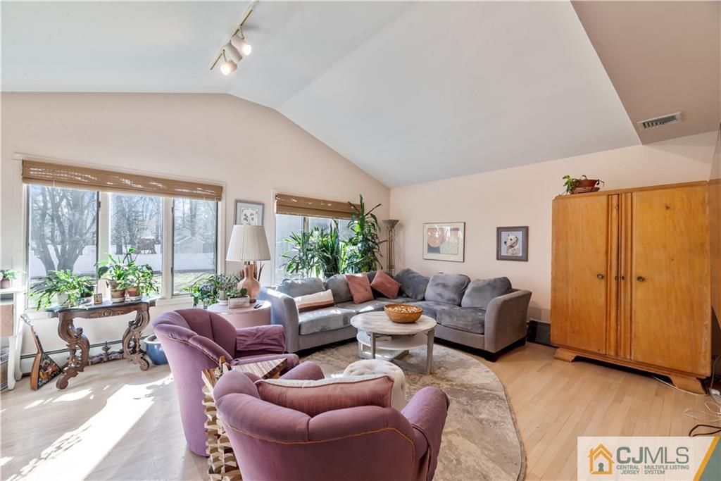 13 Devon Road Edison, NJ 08820 - Photo 17 of 44