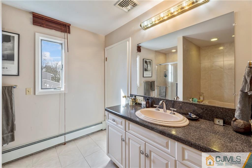 13 Devon Road Edison, NJ 08820 - Photo 23 of 44