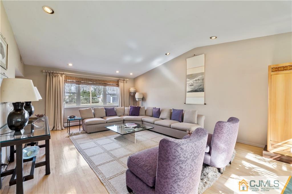 13 Devon Road Edison, NJ 08820 - Photo 7 of 44