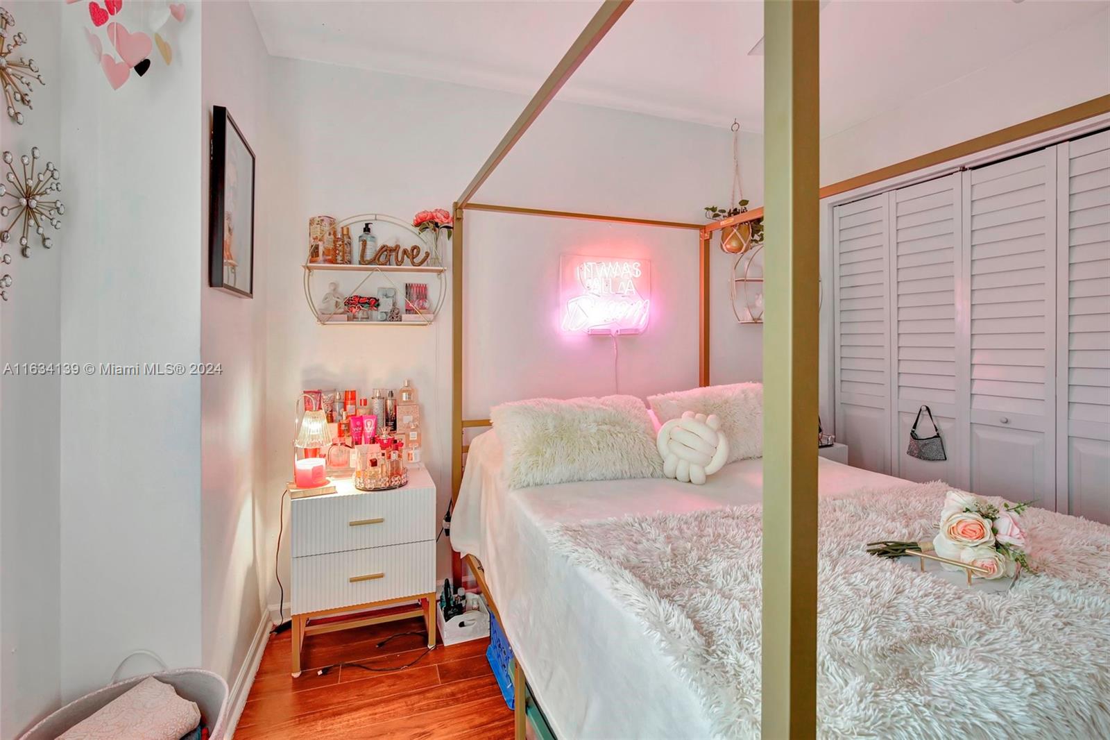 2860 Huron Way Miramar, FL 33025 - Photo 26 of 57 a bedroom with a bed and a window