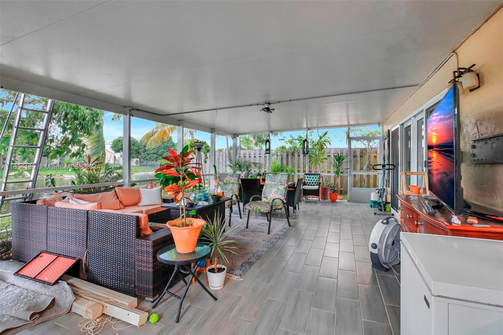 2860 Huron Way Miramar, FL 33025 - Photo 42 of 57