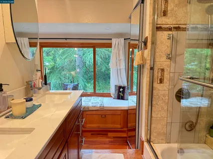 $1,699,000 | 163 El Toyonal, Orinda, CA 94563