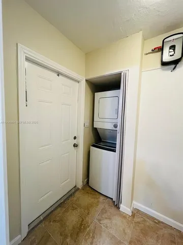 $2,850 | 501 Carolina Avenue, Fort Lauderdale, FL 33312