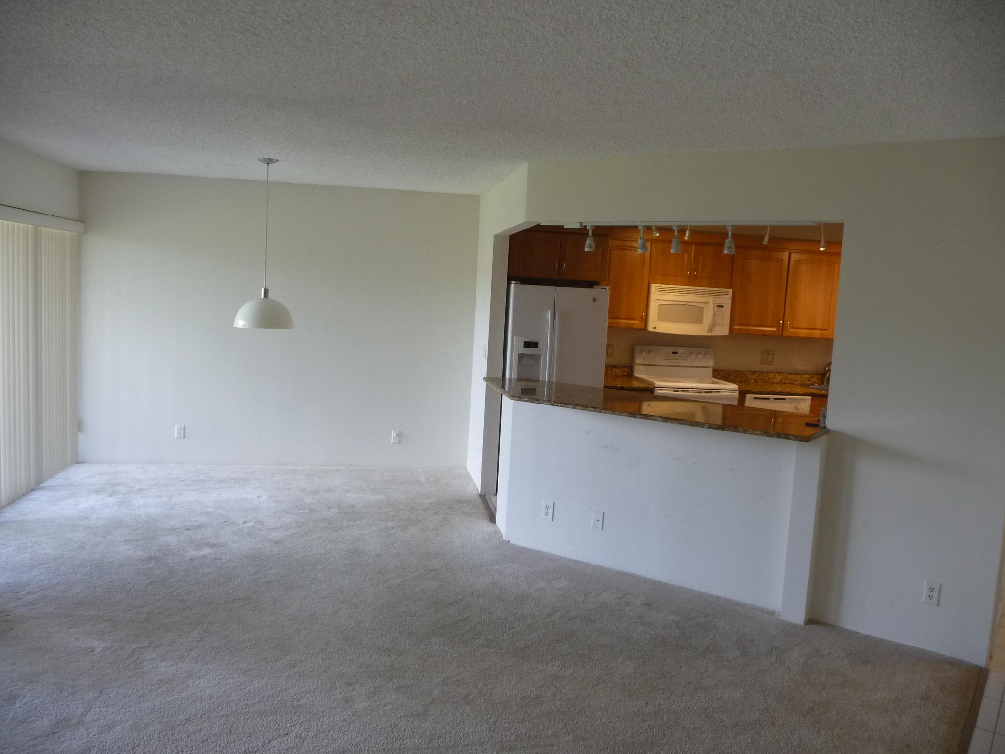 5751 Camino Del Sol, Unit 302 Boca Raton, FL 33433 - Photo 4 of 15 LRM