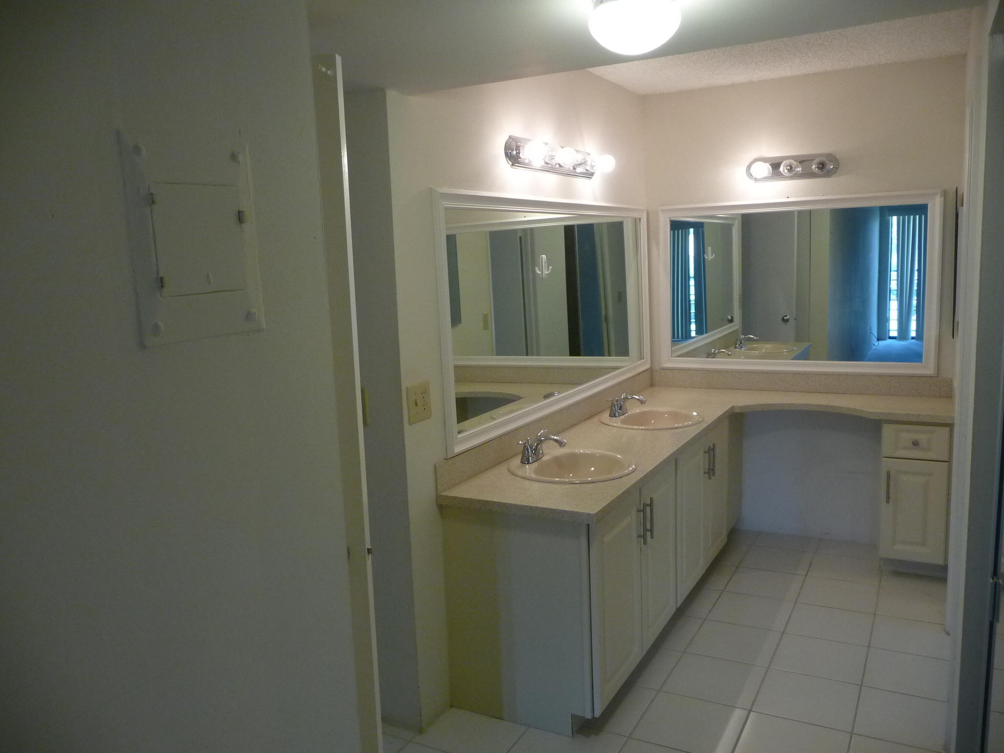 5751 Camino Del Sol, Unit 302 Boca Raton, FL 33433 - Photo 7 of 15 MBTH