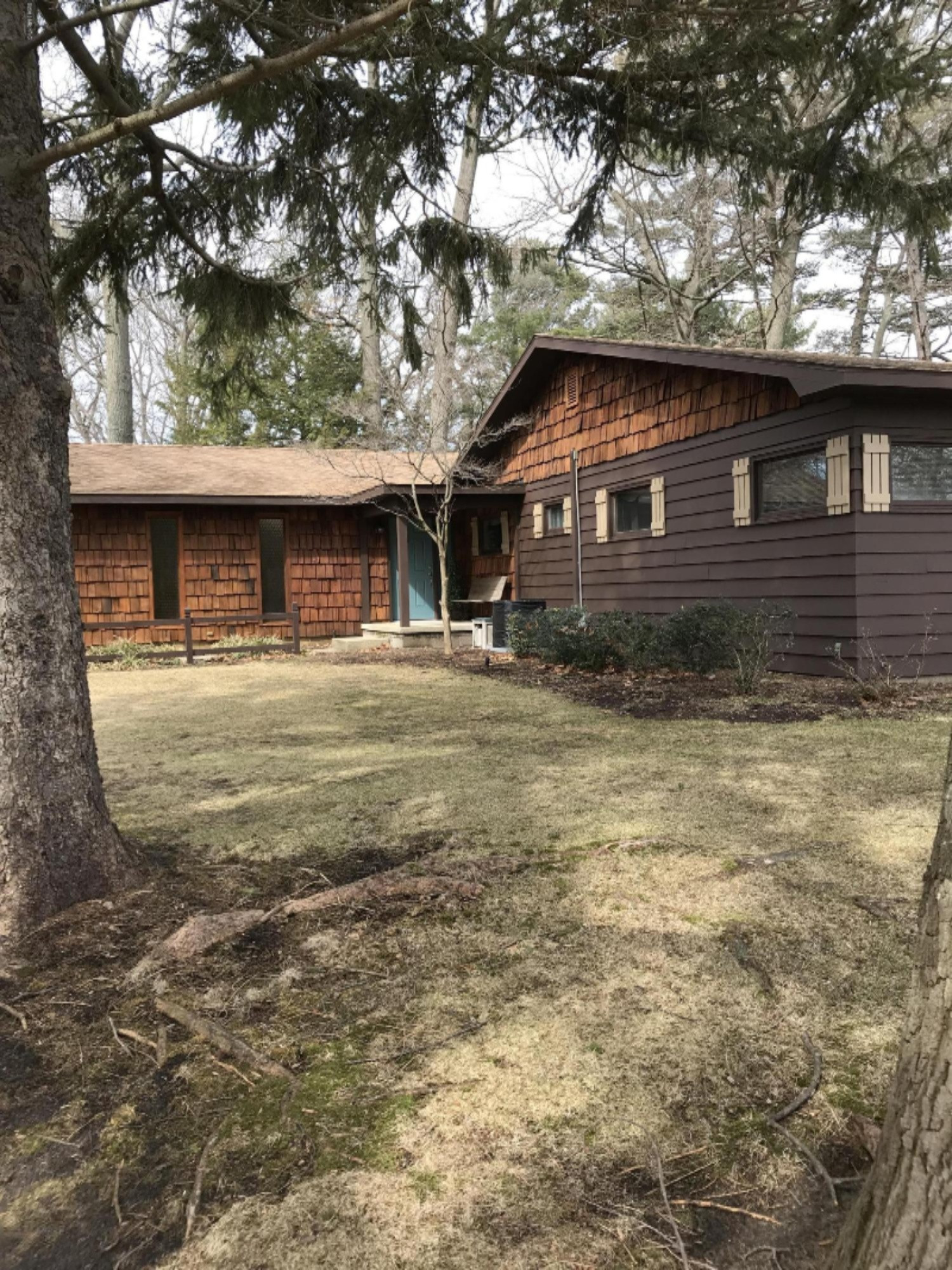 6324 Indian Point Road Montague, MI 49437 - Photo 9 of 48 Side of house