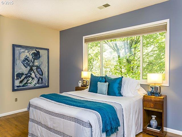 5019 Southwest Humphrey Park Road Portland, OR 97221 - Photo 13 of 16 Bedroom