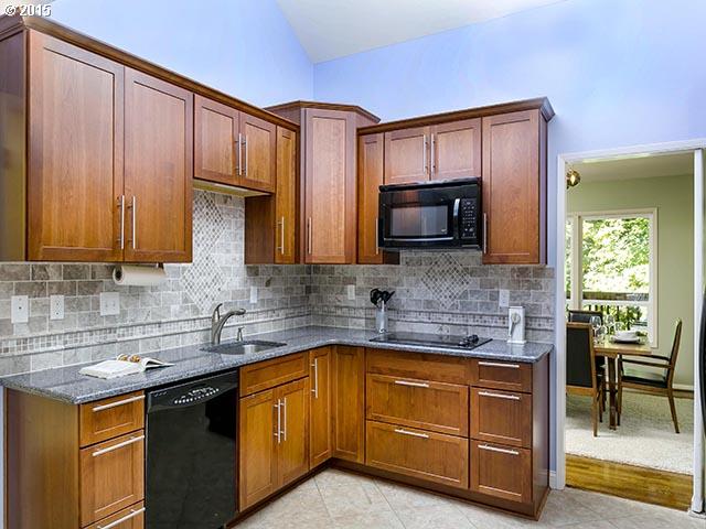 5019 Southwest Humphrey Park Road Portland, OR 97221 - Photo 6 of 16 Kitchen