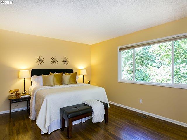 5019 Southwest Humphrey Park Road Portland, OR 97221 - Photo 8 of 16 Bedroom, Primary