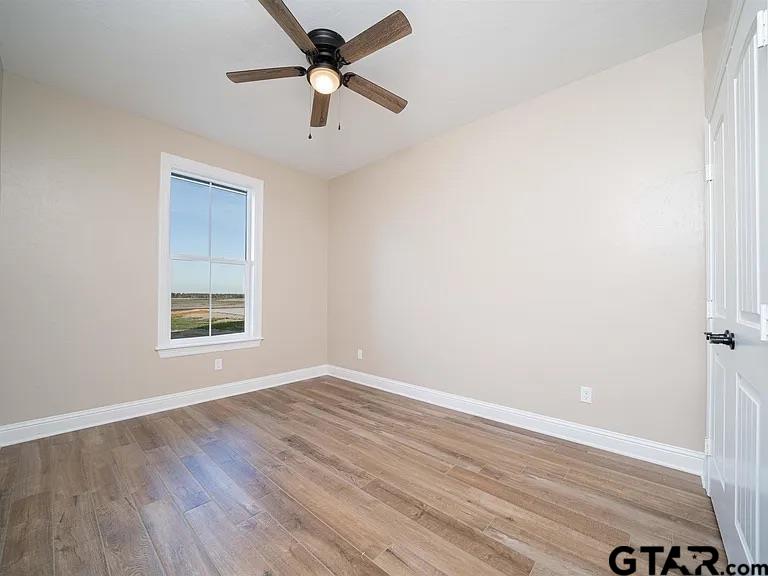 404 Small Oaks Road Kilgore, TX 75662 - Photo 19 of 34