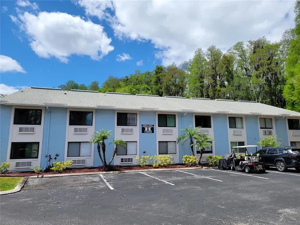 $1,400 | 1983 Abrico Drive, Unit H13, Lutz, FL 33558