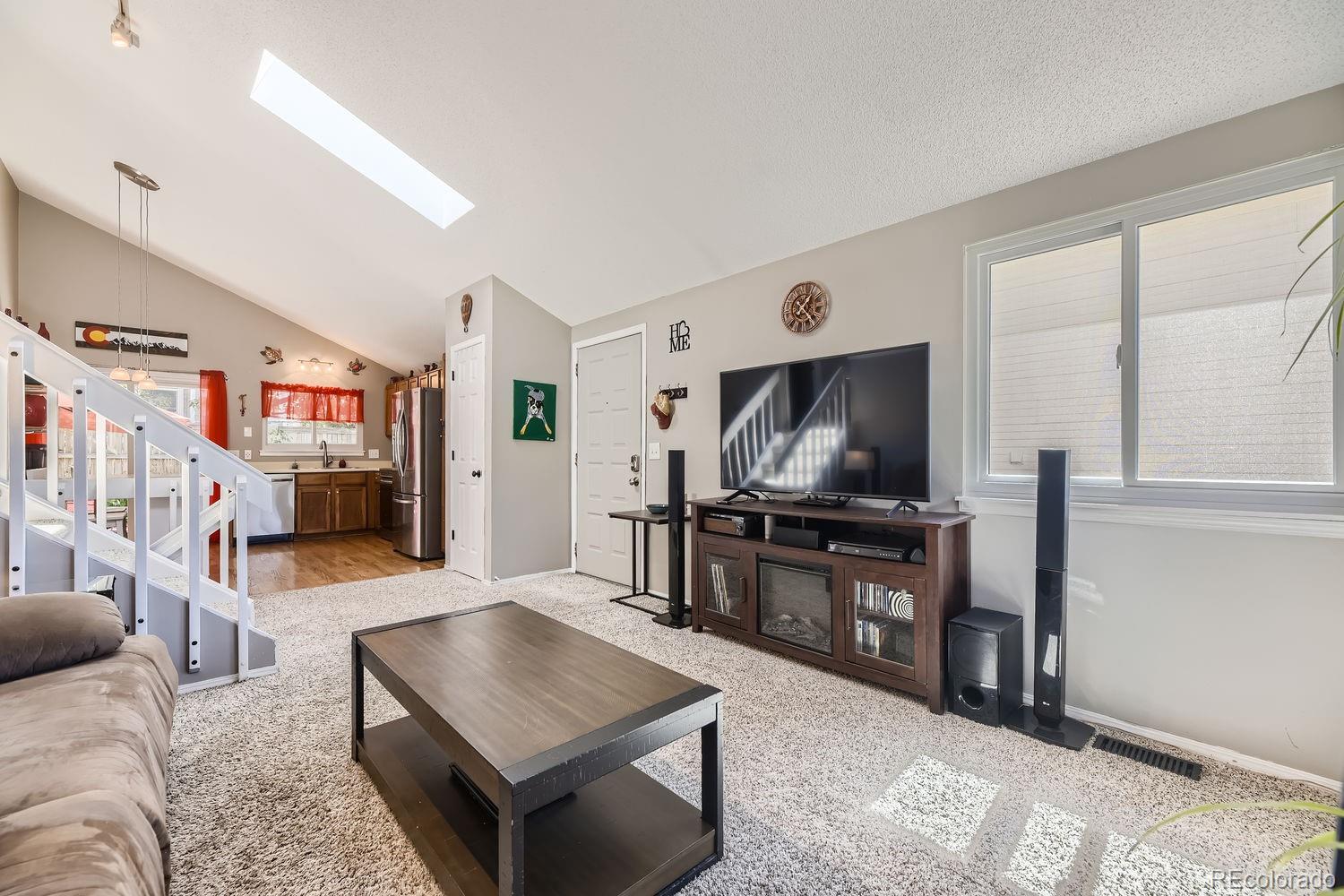 591 James Street Highlands Ranch, CO 80126 - Photo 3 of 20 Gallery Image 3