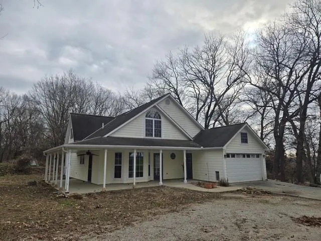 $525,000 | 140 Northwest 1501st Road, Urich, MO 64788