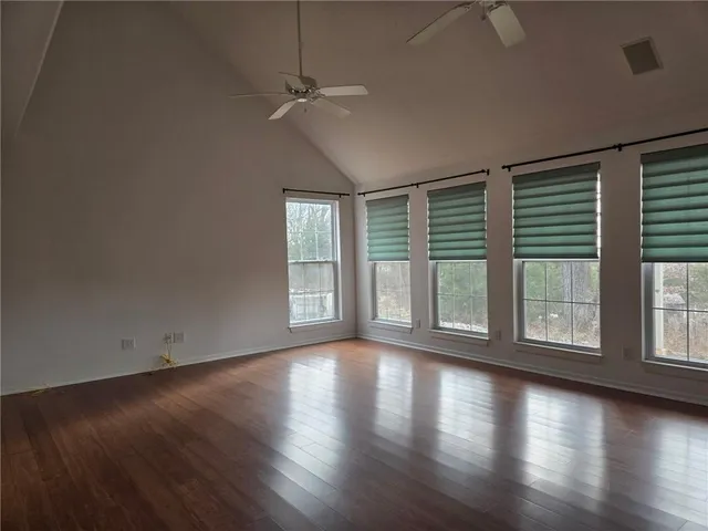 $525,000 | 140 Northwest 1501st Road, Urich, MO 64788