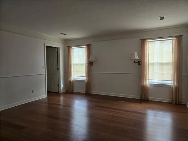 $525,000 | 140 Northwest 1501st Road, Urich, MO 64788