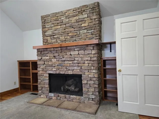 $525,000 | 140 Northwest 1501st Road, Urich, MO 64788