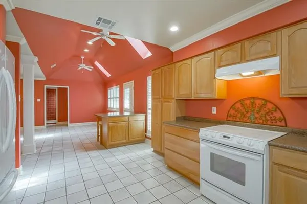 $409,000 | 3916 North Woodlawn Avenue, Metairie, LA 70006
