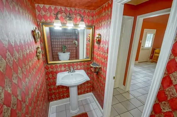 $409,000 | 3916 North Woodlawn Avenue, Metairie, LA 70006