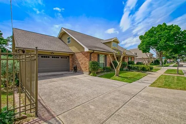 $409,000 | 3916 North Woodlawn Avenue, Metairie, LA 70006