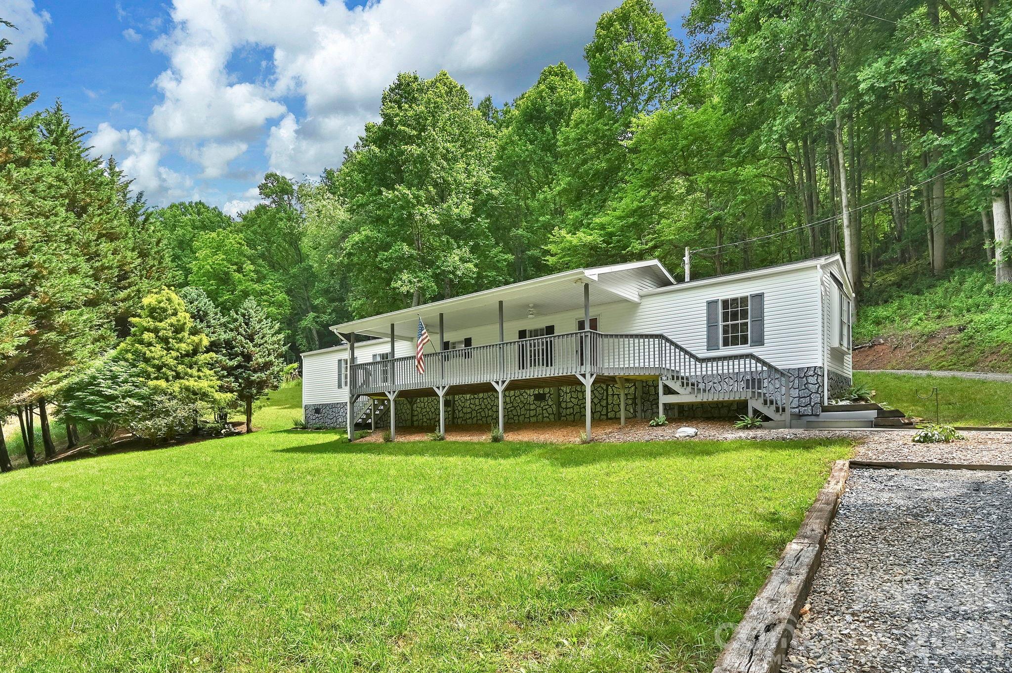 1191 Fisher Branch Road Marshall, NC 28753 - Photo 26 of 37