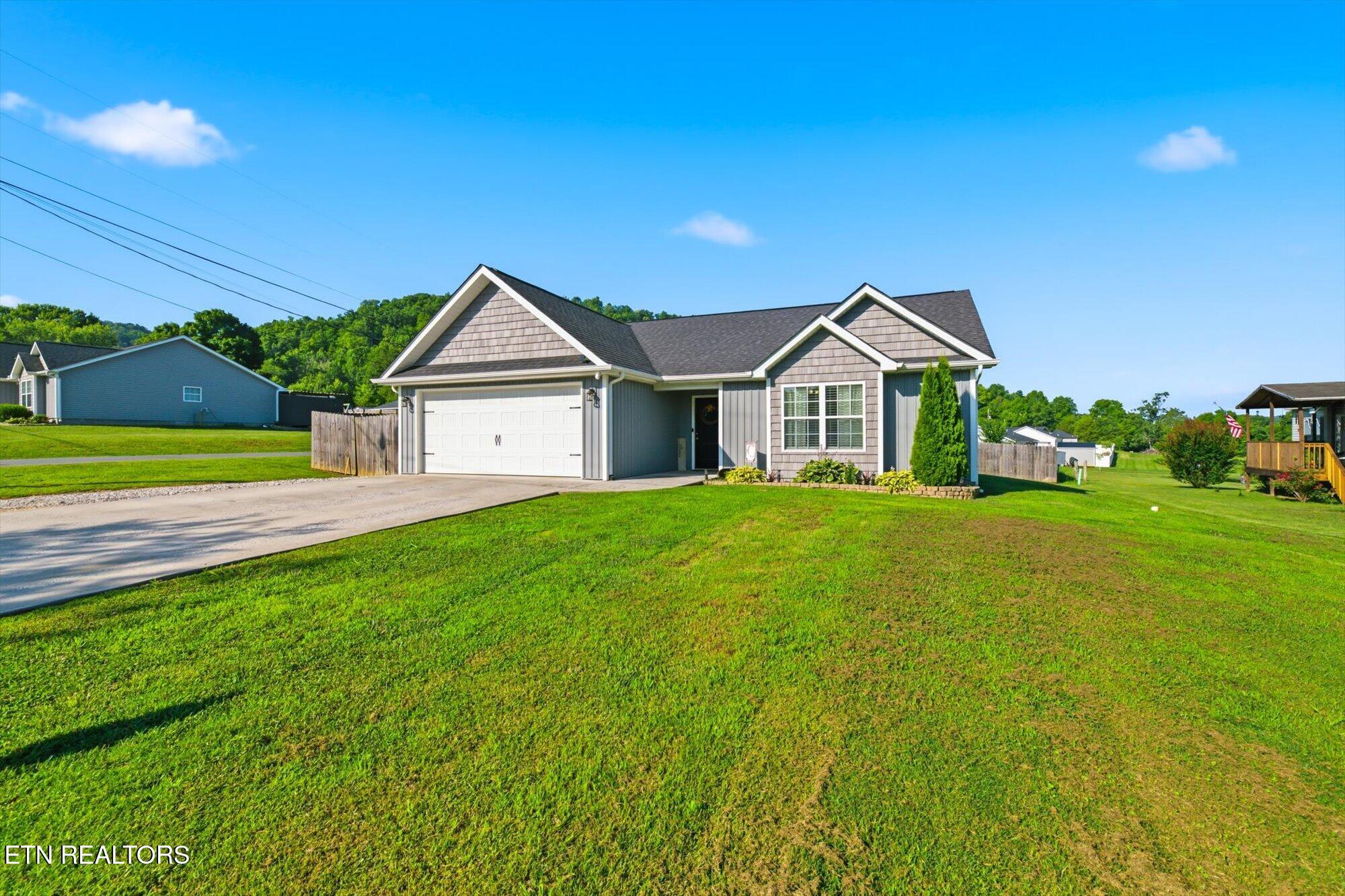 583 Monroe Road Maynardville, TN 37807 - Photo 3 of 23 03-583-Monroe-Rd-Maynardville-TN-3