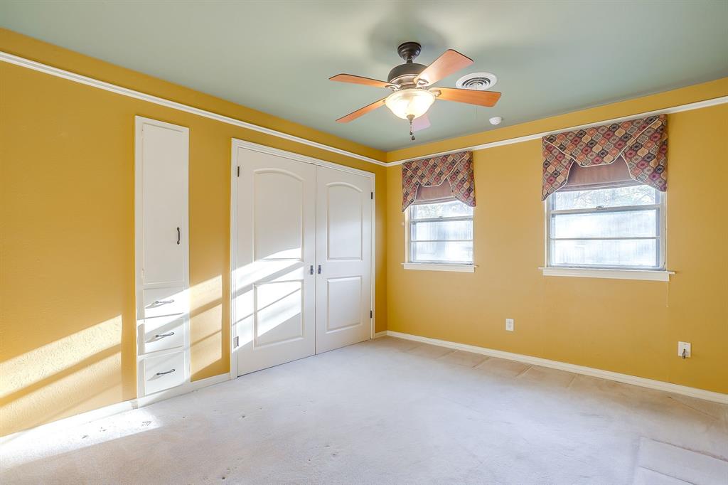 1705 Watson Street Fort Worth, TX 76103 - Photo 11 of 22