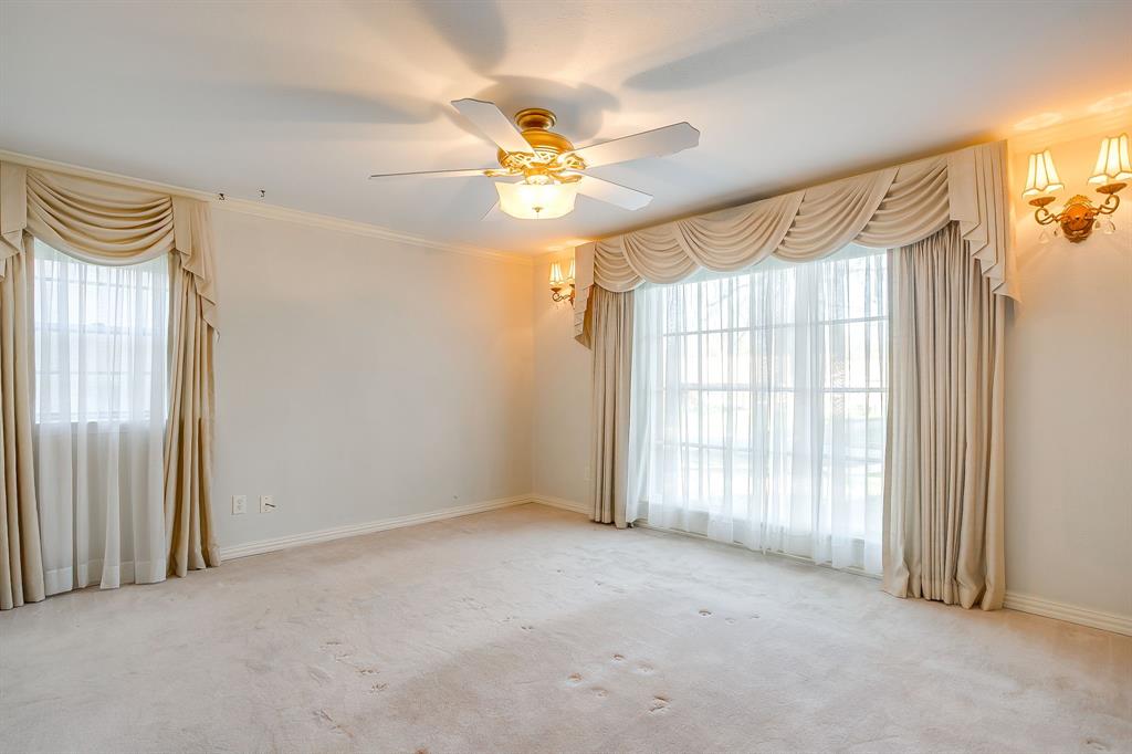 1705 Watson Street Fort Worth, TX 76103 - Photo 12 of 22