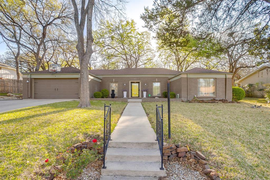 1705 Watson Street Fort Worth, TX 76103 - Photo 2 of 22