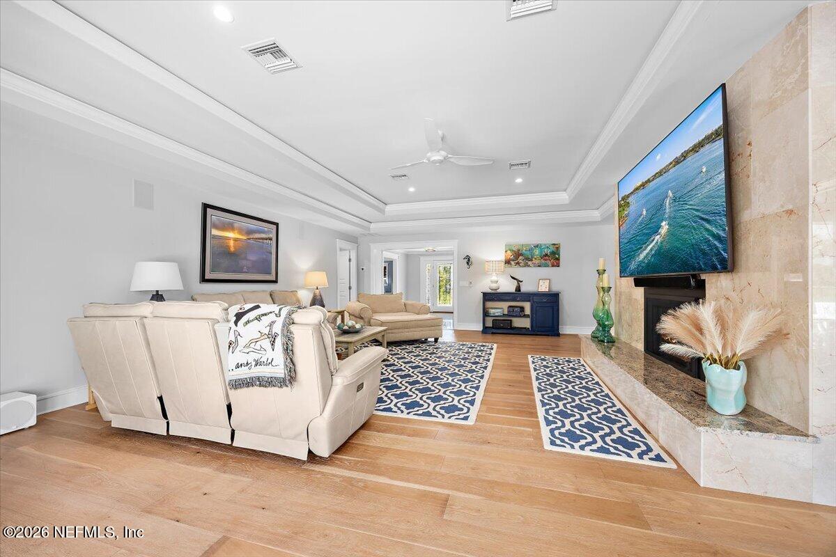 236 Pablo Road Ponte Vedra Beach, FL 32082 - Photo 16 of 28 16-Family Room