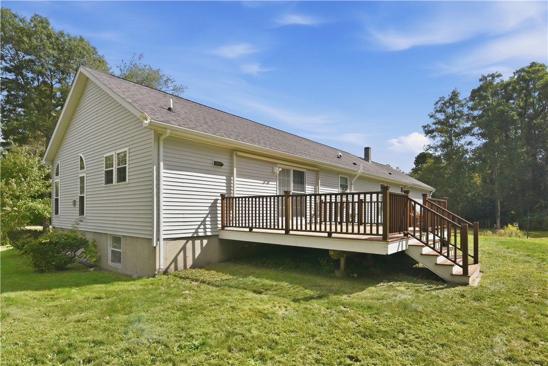 2037 Crandall Road Tiverton, RI 02878 - Photo 2 of 48 Gallery Image 2