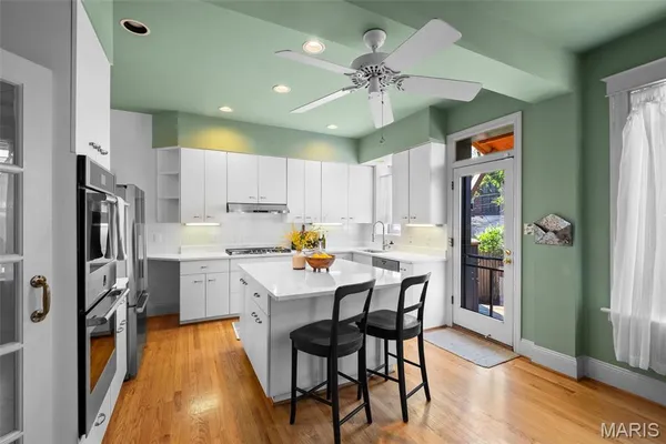 $575,000 | 6046 Westminster Place, St. Louis, MO 63112
