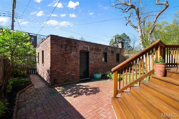 $575,000 | 6046 Westminster Place, St. Louis, MO 63112